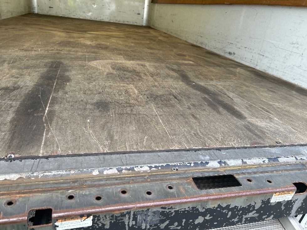 Light Duty Box Truck-Light and Medium Duty Trucks-GMC-2021-Savana G33903-Lafayette-LA-79,032\n\t\tmiles-$ 31,750 - Image 10