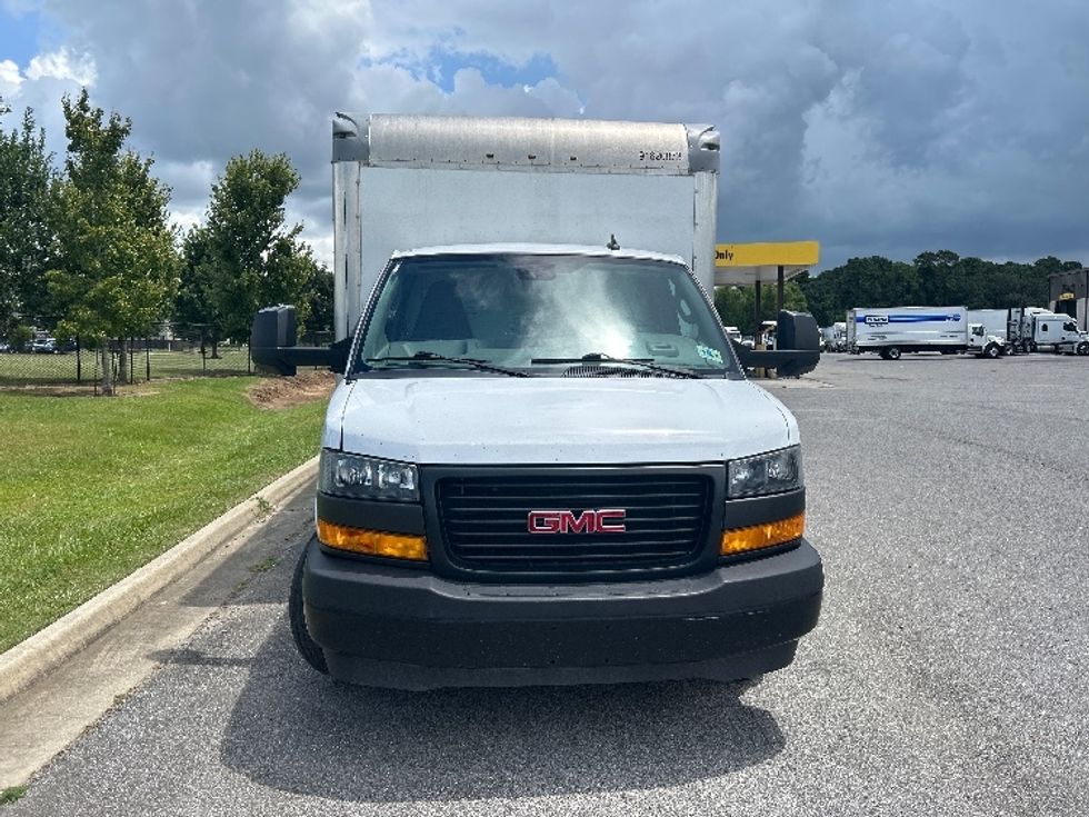 Light Duty Box Truck-Light and Medium Duty Trucks-GMC-2021-Savana G33903-Lafayette-LA-79,032\n\t\tmiles-$ 31,750 - Image 2