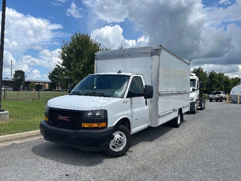 Light Duty Box Truck-Light and Medium Duty Trucks-GMC-2021-Savana G33903-Lafayette-LA-79,032\n\t\tmiles-$ 31,750 - Image 3