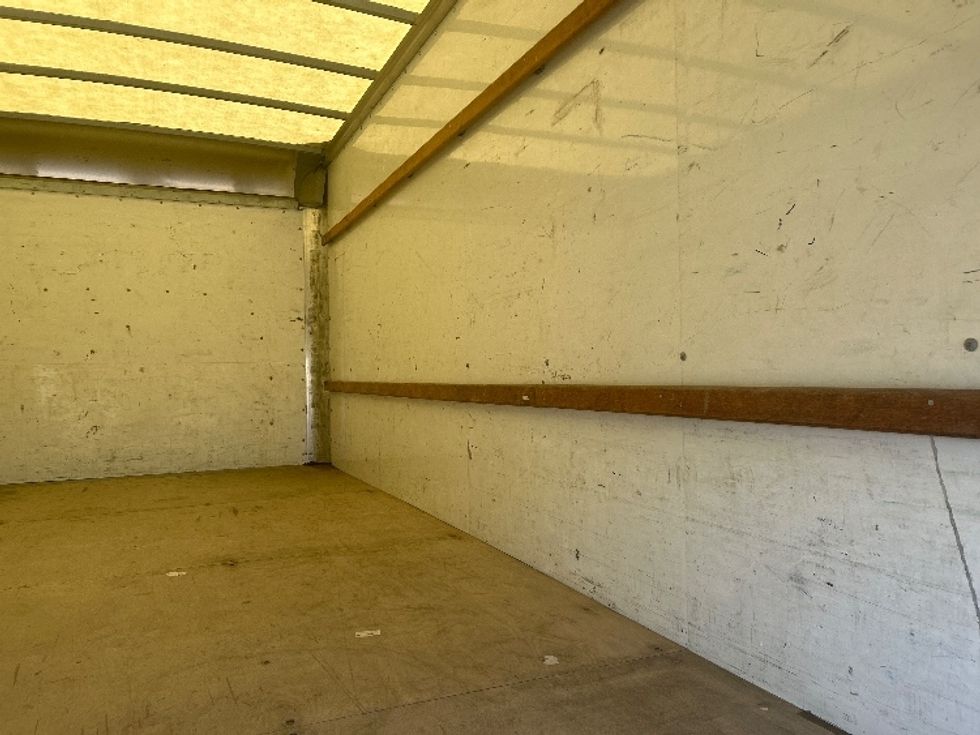 Light Duty Box Truck-Light and Medium Duty Trucks-GMC-2021-Savana G33903-Lafayette-LA-80,839\n\t\tmiles-$ 28,750 - Image 9