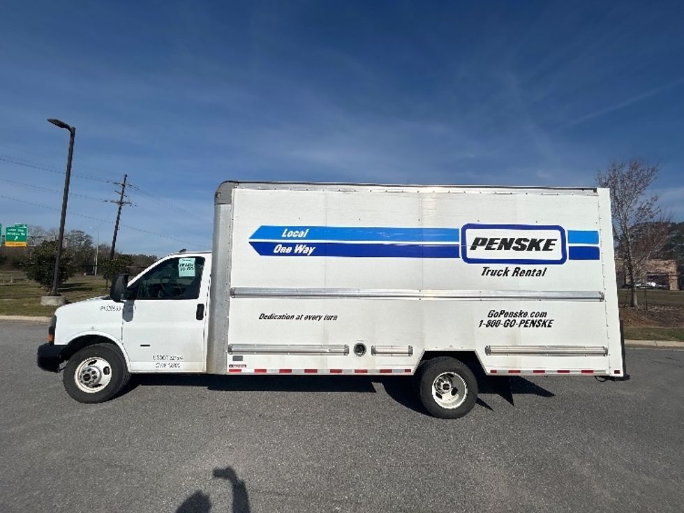 Light Duty Box Truck-Light and Medium Duty Trucks-GMC-2021-Savana G33903-Lafayette-LA-85,946\n\t\tmiles-$ 31,000 - Image 4
