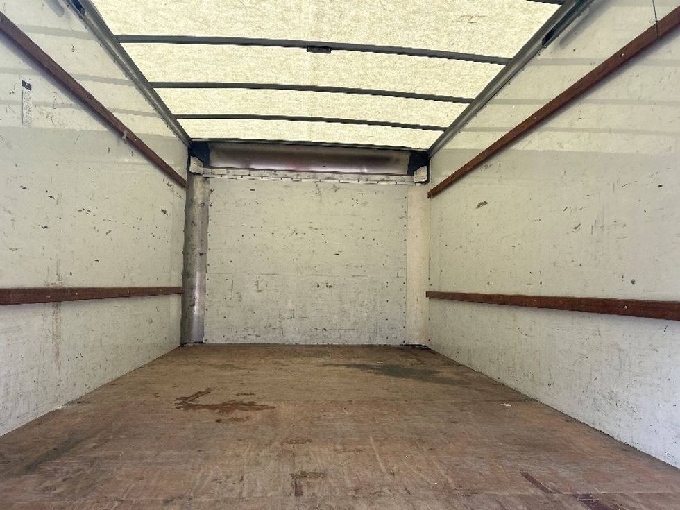 Light Duty Box Truck-Light and Medium Duty Trucks-GMC-2021-Savana G33903-Lafayette-LA-85,946\n\t\tmiles-$ 31,000 - Image 7