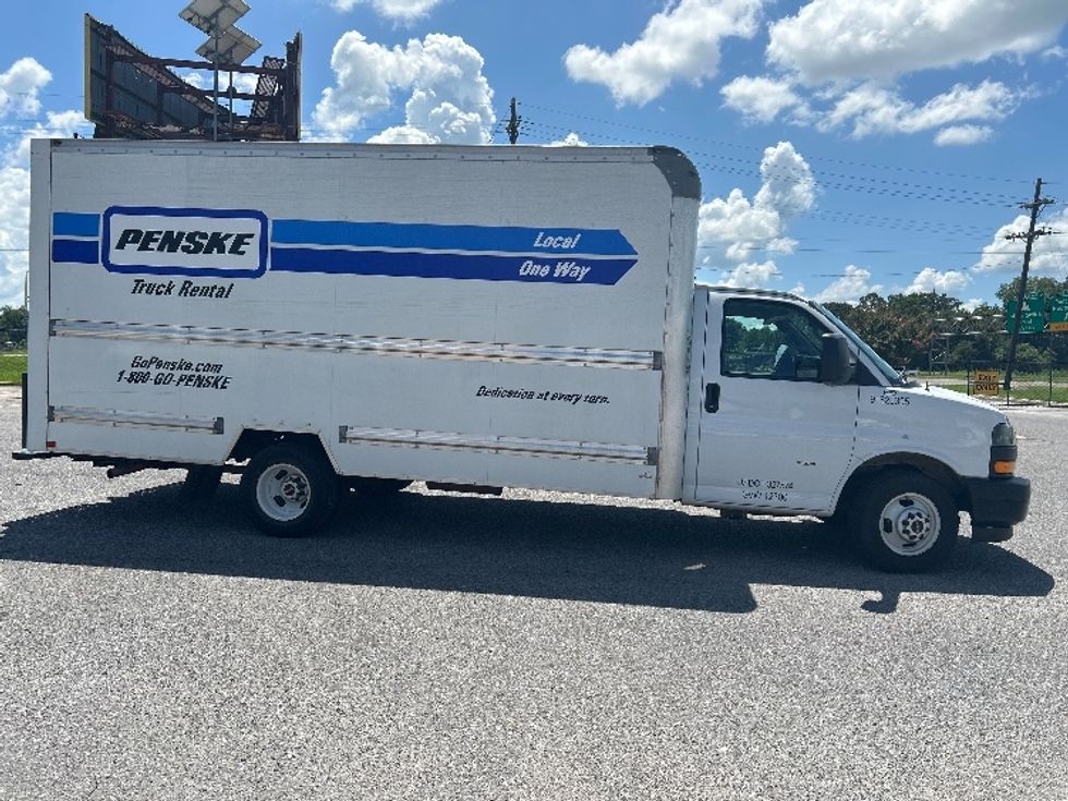 Light Duty Box Truck-Light and Medium Duty Trucks-GMC-2021-Savana G33903-Lafayette-LA-86,891\n\t\tmiles-$ 31,250 - Image 12