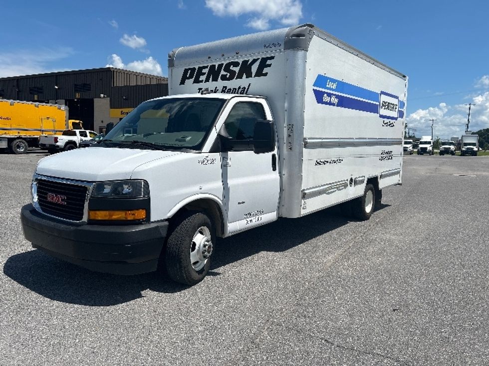 Light Duty Box Truck-Light and Medium Duty Trucks-GMC-2021-Savana G33903-Lafayette-LA-86,891\n\t\tmiles-$ 31,250 - Image 3