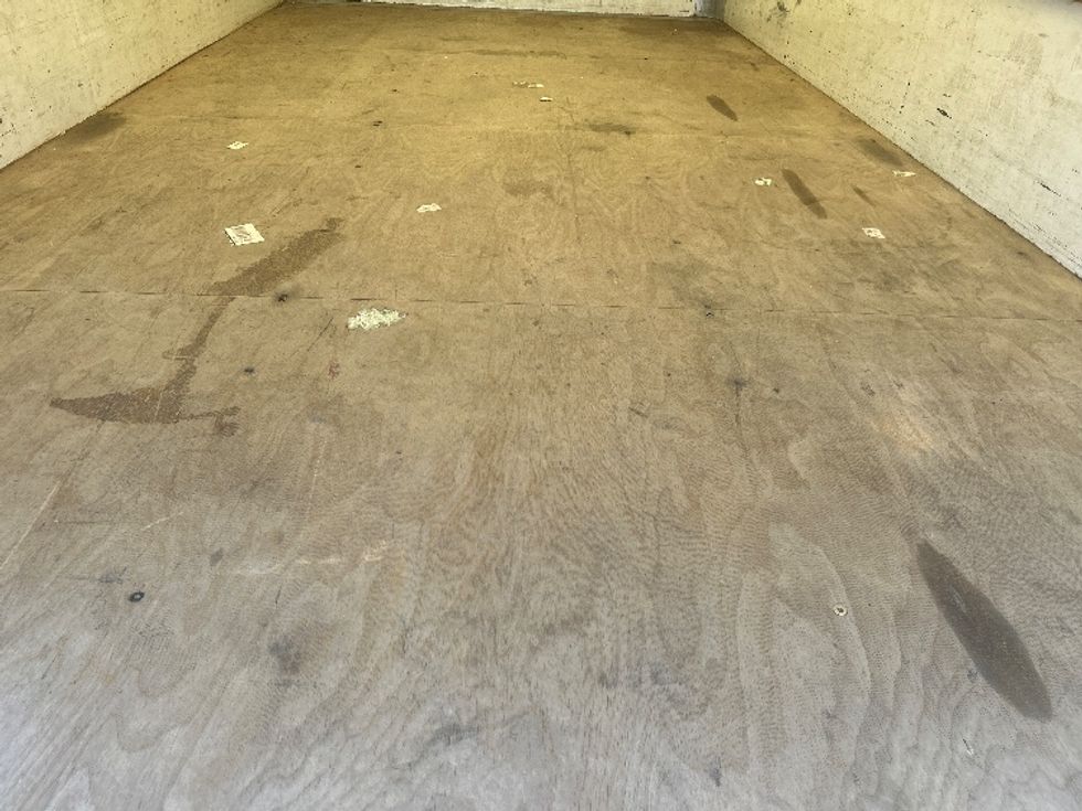 Light Duty Box Truck-Light and Medium Duty Trucks-GMC-2021-Savana G33903-Lafayette-LA-86,891\n\t\tmiles-$ 31,250 - Image 8