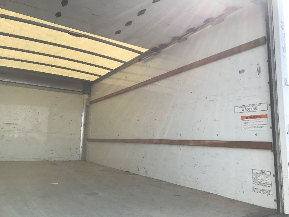 Light Duty Box Truck-Light and Medium Duty Trucks-GMC-2021-Savana G33903-Lancaster-PA-89,553\n\t\tmiles-$ 32,500 - Image 12