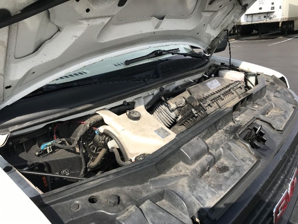 Light Duty Box Truck-Light and Medium Duty Trucks-GMC-2021-Savana G33903-Lancaster-PA-89,553\n\t\tmiles-$ 32,500 - Image 23