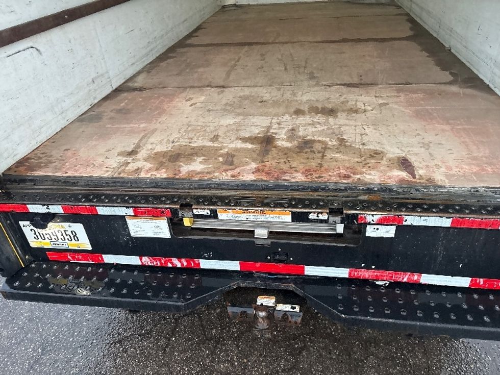 Light Duty Box Truck-Light and Medium Duty Trucks-GMC-2021-Savana G33903-Lansing-MI-109,706\n\t\tmiles-$ 25,000 - Image 10