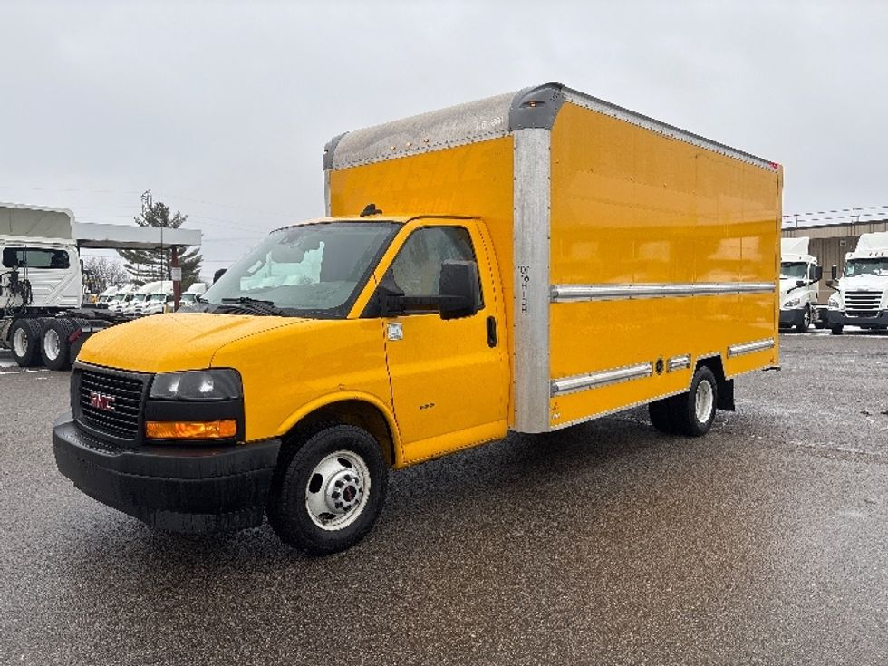 Light Duty Box Truck-Light and Medium Duty Trucks-GMC-2021-Savana G33903-Lansing-MI-93,867\n\t\tmiles-$ 27,000 - Image 3