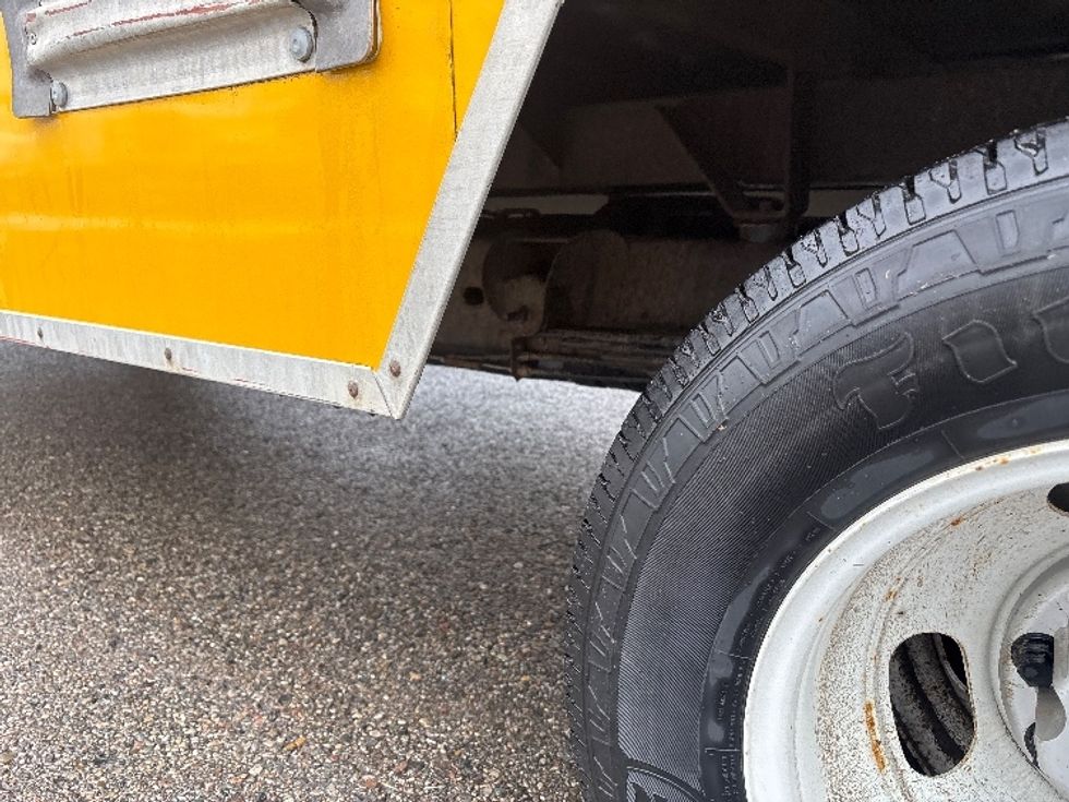 Light Duty Box Truck-Light and Medium Duty Trucks-GMC-2021-Savana G33903-Lansing-MI-93,867\n\t\tmiles-$ 27,000 - Image 5