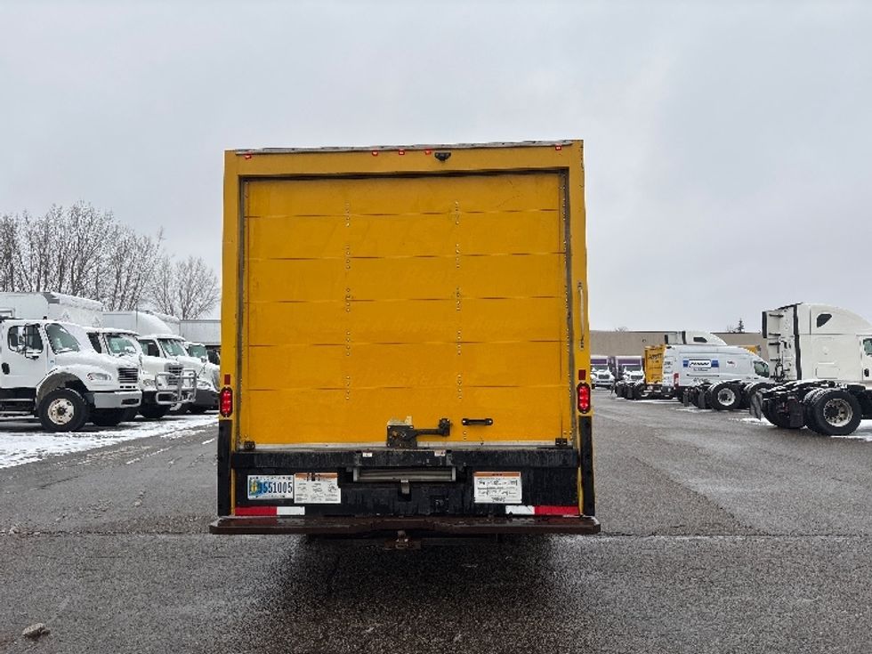 Light Duty Box Truck-Light and Medium Duty Trucks-GMC-2021-Savana G33903-Lansing-MI-93,867\n\t\tmiles-$ 27,000 - Image 7
