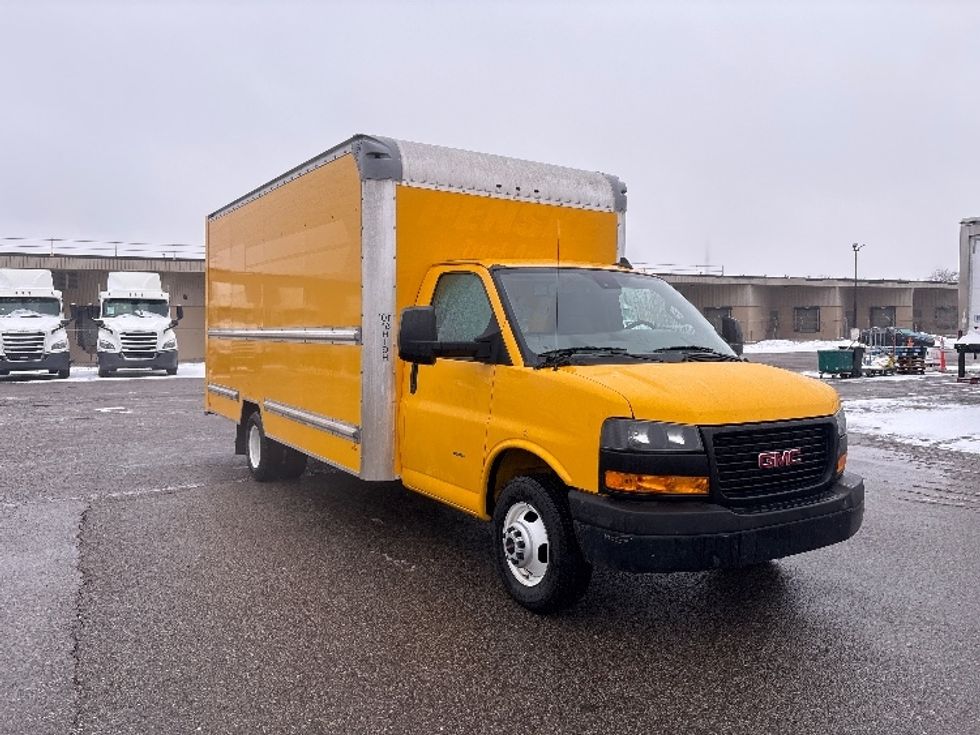 Light Duty Box Truck-Light and Medium Duty Trucks-GMC-2021-Savana G33903-Lansing-MI-97,629\n\t\tmiles-$ 26,500 - Image 1