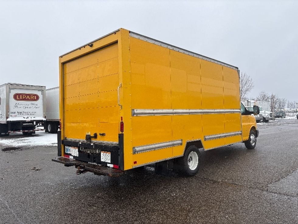 Light Duty Box Truck-Light and Medium Duty Trucks-GMC-2021-Savana G33903-Lansing-MI-97,629\n\t\tmiles-$ 26,500 - Image 13