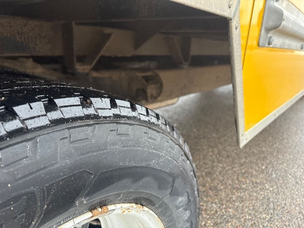 Light Duty Box Truck-Light and Medium Duty Trucks-GMC-2021-Savana G33903-Lansing-MI-97,629\n\t\tmiles-$ 26,500 - Image 14