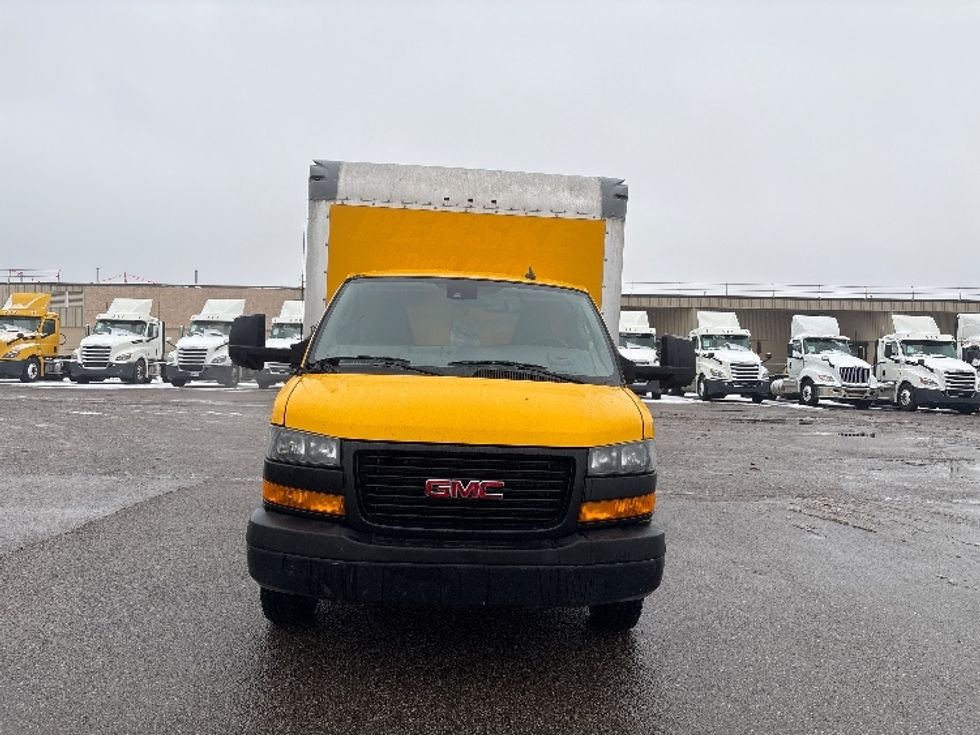 Light Duty Box Truck-Light and Medium Duty Trucks-GMC-2021-Savana G33903-Lansing-MI-97,629\n\t\tmiles-$ 26,500 - Image 2