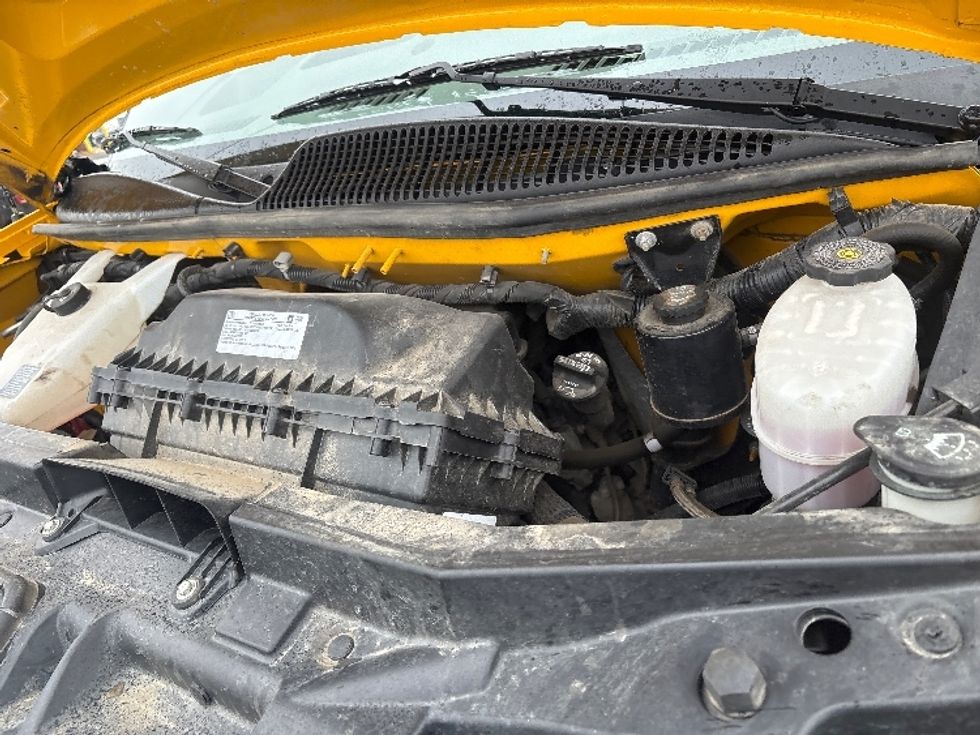 Light Duty Box Truck-Light and Medium Duty Trucks-GMC-2021-Savana G33903-Lansing-MI-97,629\n\t\tmiles-$ 26,500 - Image 24