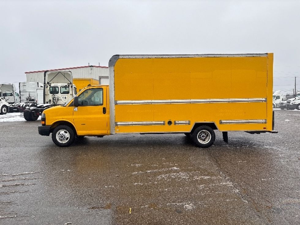 Light Duty Box Truck-Light and Medium Duty Trucks-GMC-2021-Savana G33903-Lansing-MI-97,629\n\t\tmiles-$ 26,500 - Image 4