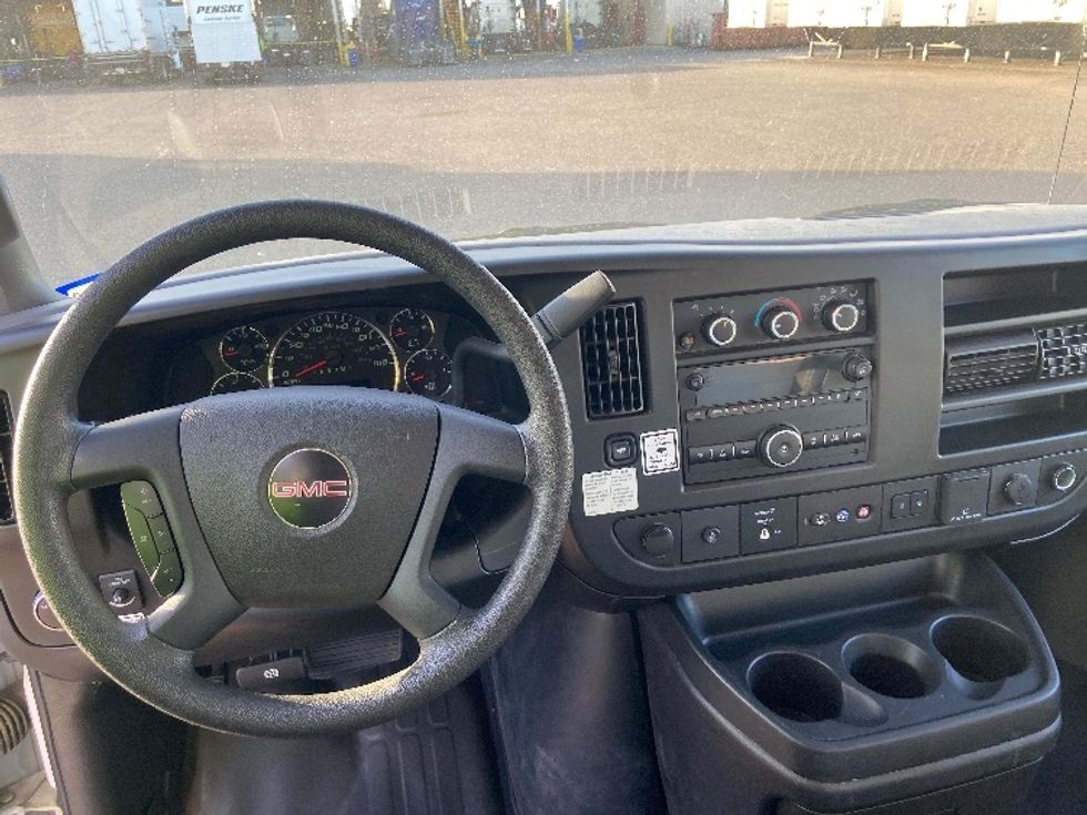 Light Duty Box Truck-Light and Medium Duty Trucks-GMC-2021-Savana G33903-Laredo-TX-65,041\n\t\tmiles-$ 34,250 - Image 16