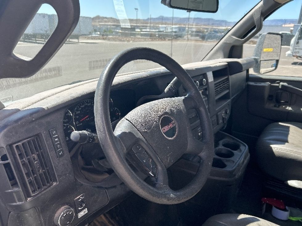 Light Duty Box Truck-Light and Medium Duty Trucks-GMC-2021-Savana G33903-Las Vegas-NV-102,886\n\t\tmiles-$ 27,500 - Image 14
