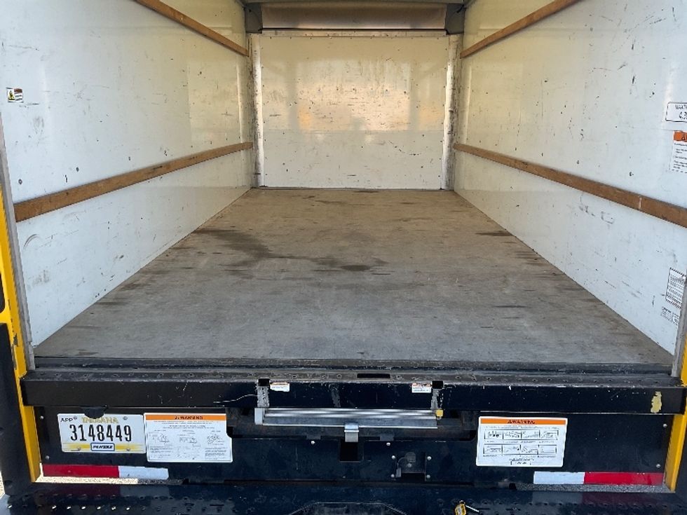 Light Duty Box Truck-Light and Medium Duty Trucks-GMC-2021-Savana G33903-Las Vegas-NV-105,559\n\t\tmiles-$ 23,500 - Image 9