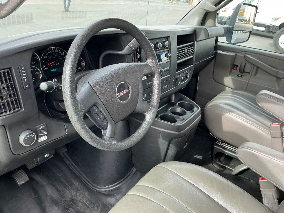 Light Duty Box Truck-Light and Medium Duty Trucks-GMC-2021-Savana G33903-Las Vegas-NV-107,339\n\t\tmiles-$ 29,000 - Image 17