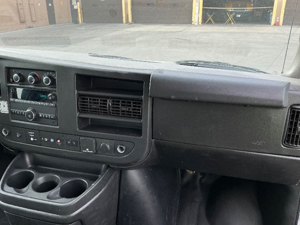 Light Duty Box Truck-Light and Medium Duty Trucks-GMC-2021-Savana G33903-Las Vegas-NV-107,339\n\t\tmiles-$ 29,000 - Image 21