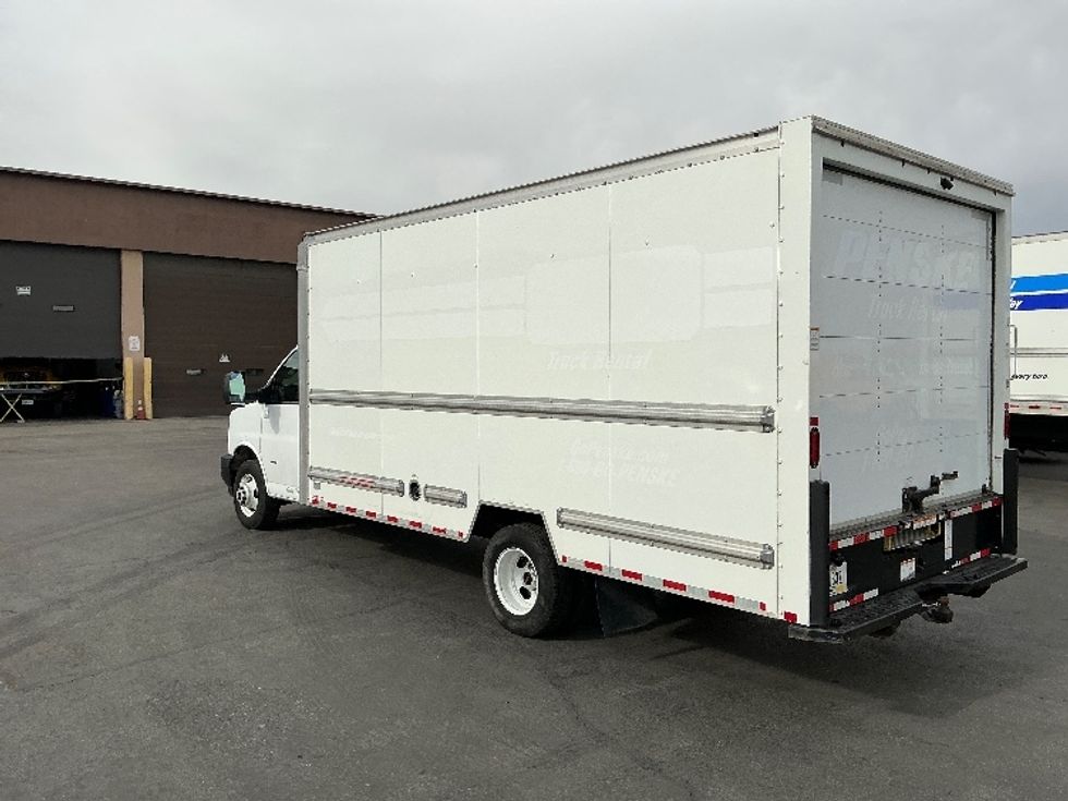 Light Duty Box Truck-Light and Medium Duty Trucks-GMC-2021-Savana G33903-Las Vegas-NV-107,339\n\t\tmiles-$ 29,000 - Image 6