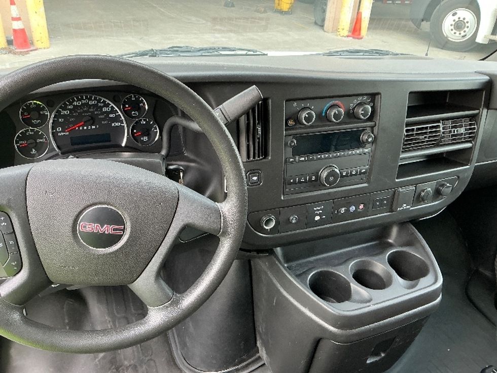Light Duty Box Truck-Light and Medium Duty Trucks-GMC-2021-Savana G33903-Las Vegas-NV-108,651\n\t\tmiles-$ 30,000 - Image 18