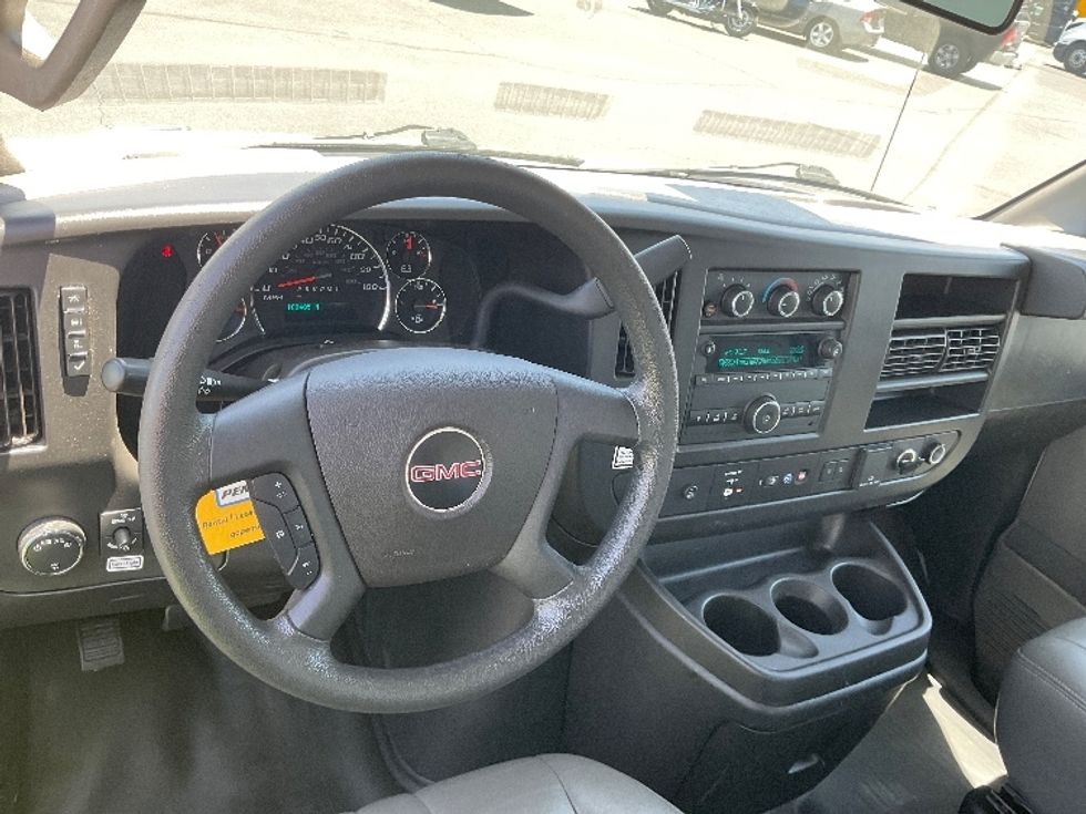 Light Duty Box Truck-Light and Medium Duty Trucks-GMC-2021-Savana G33903-Las Vegas-NV-109,485\n\t\tmiles-$ 27,500 - Image 17