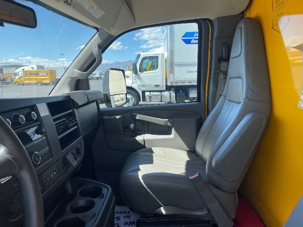 Light Duty Box Truck-Light and Medium Duty Trucks-GMC-2021-Savana G33903-Las Vegas-NV-110,105\n\t\tmiles-$ 23,000 - Image 18