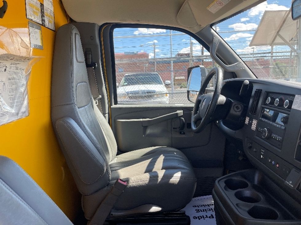 Light Duty Box Truck-Light and Medium Duty Trucks-GMC-2021-Savana G33903-Las Vegas-NV-110,105\n\t\tmiles-$ 23,000 - Image 21