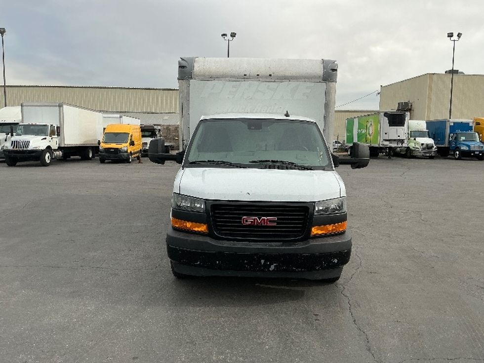 Light Duty Box Truck-Light and Medium Duty Trucks-GMC-2021-Savana G33903-Las Vegas-NV-113,674\n\t\tmiles-$ 29,500 - Image 2
