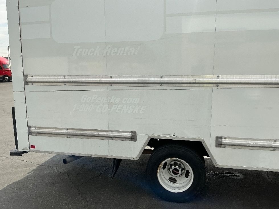 Light Duty Box Truck-Light and Medium Duty Trucks-GMC-2021-Savana G33903-Las Vegas-NV-113,674\n\t\tmiles-$ 29,500 - Image 27
