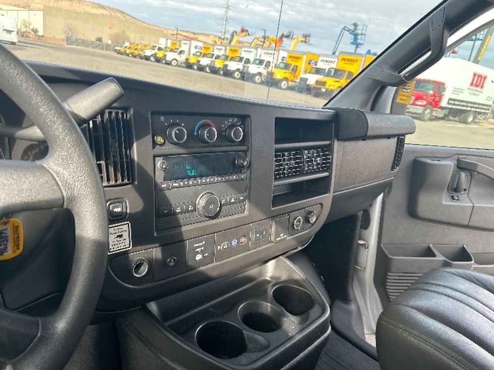 Light Duty Box Truck-Light and Medium Duty Trucks-GMC-2021-Savana G33903-Las Vegas-NV-116,068\n\t\tmiles-$ 29,000 - Image 14