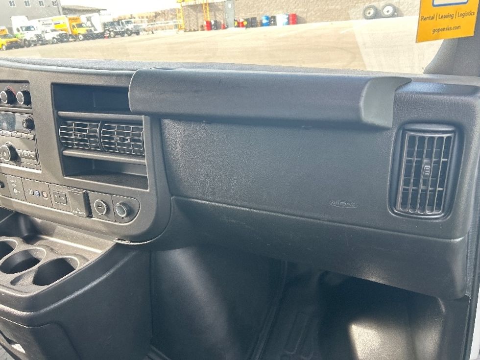 Light Duty Box Truck-Light and Medium Duty Trucks-GMC-2021-Savana G33903-Las Vegas-NV-116,068\n\t\tmiles-$ 29,000 - Image 17