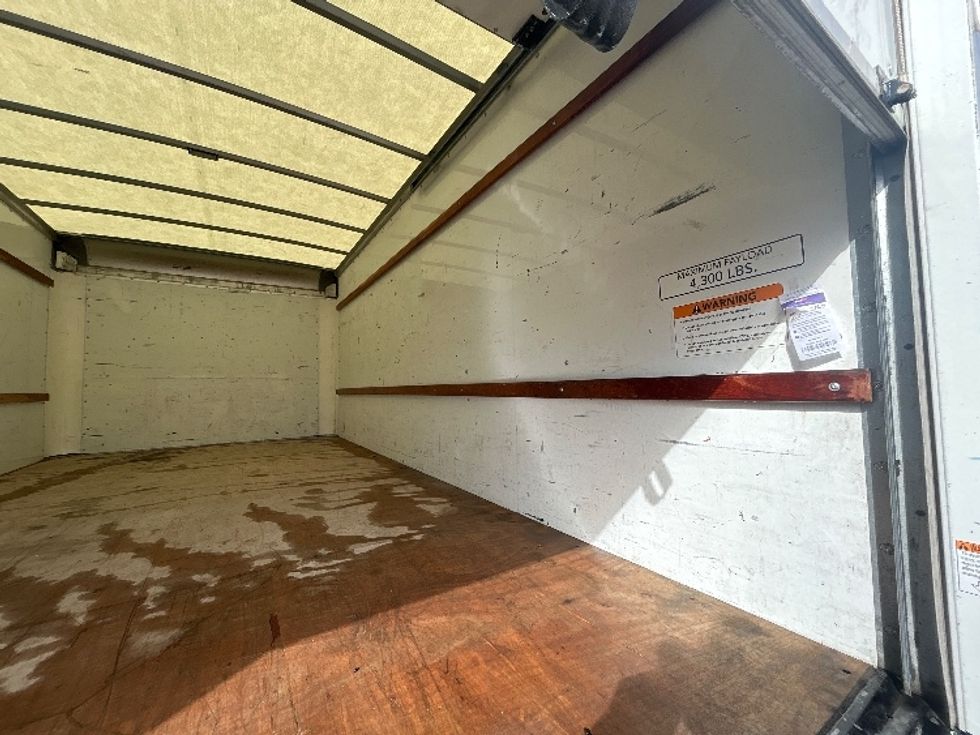 Light Duty Box Truck-Light and Medium Duty Trucks-GMC-2021-Savana G33903-Las Vegas-NV-116,068\n\t\tmiles-$ 29,000 - Image 9