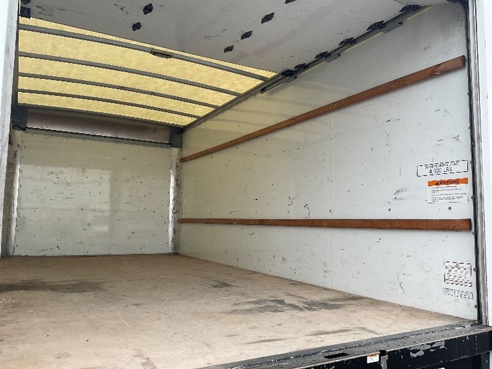 Light Duty Box Truck-Light and Medium Duty Trucks-GMC-2021-Savana G33903-Las Vegas-NV-117,724\n\t\tmiles-$ 29,000 - Image 11