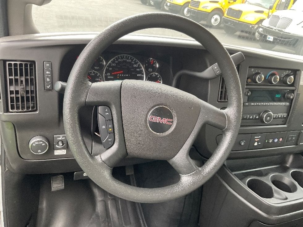 Light Duty Box Truck-Light and Medium Duty Trucks-GMC-2021-Savana G33903-Las Vegas-NV-117,724\n\t\tmiles-$ 29,000 - Image 16