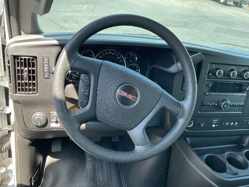 Light Duty Box Truck-Light and Medium Duty Trucks-GMC-2021-Savana G33903-Las Vegas-NV-60,166\n\t\tmiles-$ 37,250 - Image 16