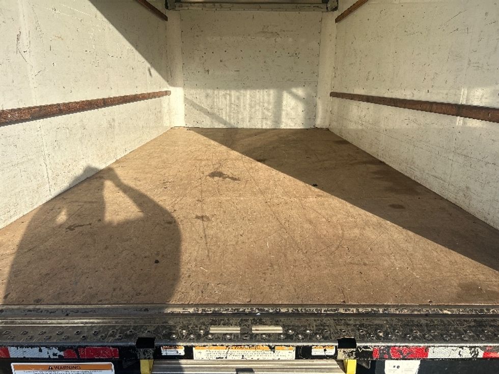 Light Duty Box Truck-Light and Medium Duty Trucks-GMC-2021-Savana G33903-Las Vegas-NV-63,169\n\t\tmiles-$ 35,000 - Image 10