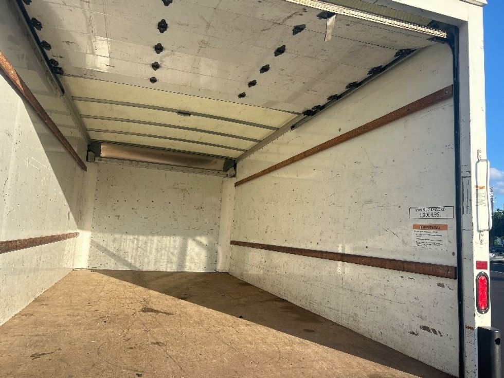 Light Duty Box Truck-Light and Medium Duty Trucks-GMC-2021-Savana G33903-Las Vegas-NV-63,169\n\t\tmiles-$ 35,000 - Image 12