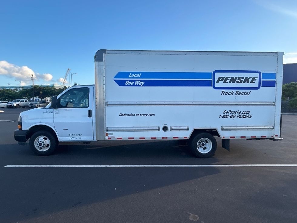 Light Duty Box Truck-Light and Medium Duty Trucks-GMC-2021-Savana G33903-Las Vegas-NV-63,169\n\t\tmiles-$ 35,000 - Image 4