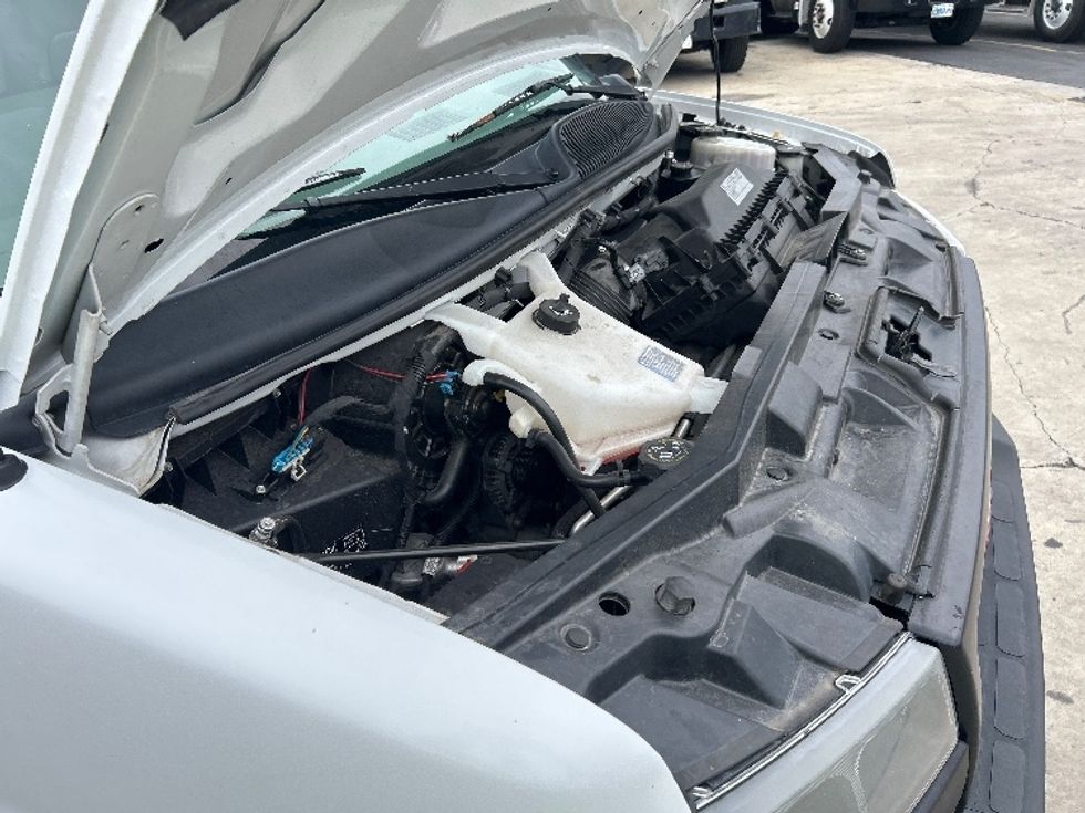 Light Duty Box Truck-Light and Medium Duty Trucks-GMC-2021-Savana G33903-Las Vegas-NV-65,875\n\t\tmiles-$ 35,000 - Image 22