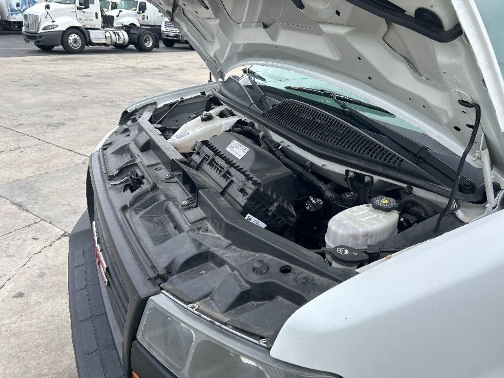 Light Duty Box Truck-Light and Medium Duty Trucks-GMC-2021-Savana G33903-Las Vegas-NV-65,875\n\t\tmiles-$ 35,000 - Image 23