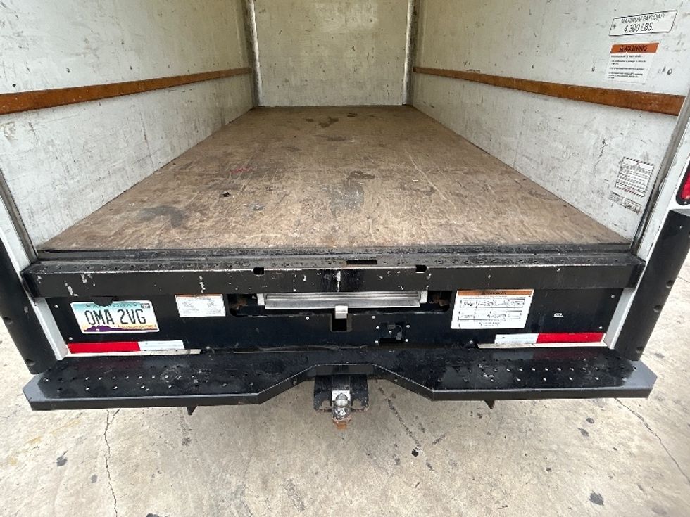 Light Duty Box Truck-Light and Medium Duty Trucks-GMC-2021-Savana G33903-Las Vegas-NV-65,875\n\t\tmiles-$ 35,000 - Image 9
