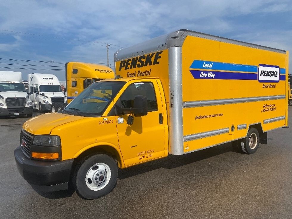 Light Duty Box Truck-Light and Medium Duty Trucks-GMC-2021-Savana G33903-Lexington-KY-64,772\n\t\tmiles-$ 28,250 - Image 3