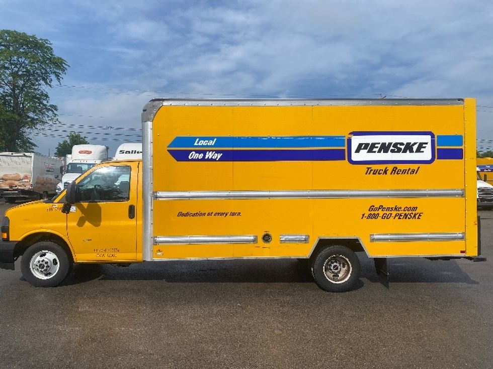 Light Duty Box Truck-Light and Medium Duty Trucks-GMC-2021-Savana G33903-Lexington-KY-64,772\n\t\tmiles-$ 28,250 - Image 4