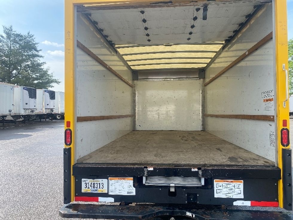 Light Duty Box Truck-Light and Medium Duty Trucks-GMC-2021-Savana G33903-Lexington-KY-64,772\n\t\tmiles-$ 28,250 - Image 8