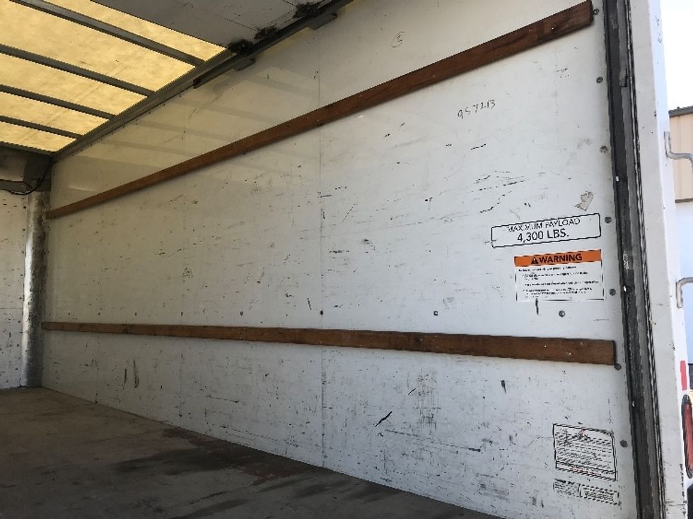 Light Duty Box Truck-Light and Medium Duty Trucks-GMC-2021-Savana G33903-Lincoln-NE-97,544\n\t\tmiles-$ 29,750 - Image 10