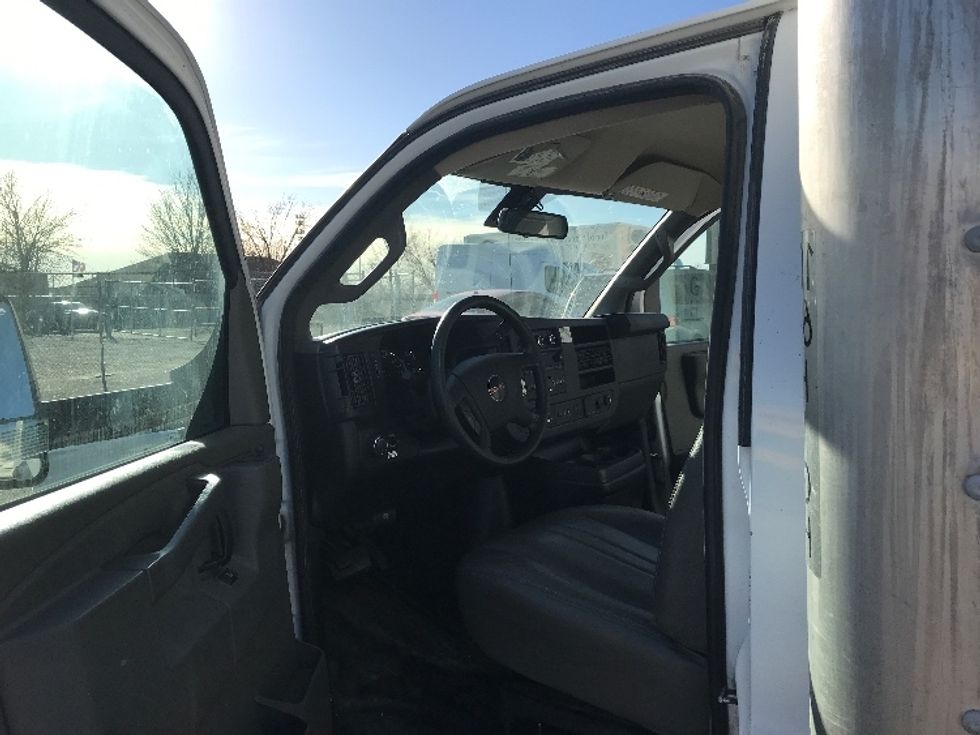 Light Duty Box Truck-Light and Medium Duty Trucks-GMC-2021-Savana G33903-Lincoln-NE-97,544\n\t\tmiles-$ 29,750 - Image 13